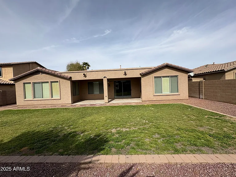 2703 E Zion Way — Photo 24
