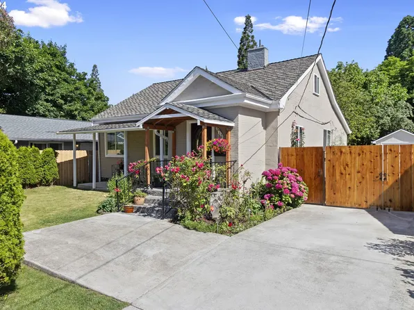 8317 NE Beech St, Portland, OR 97220