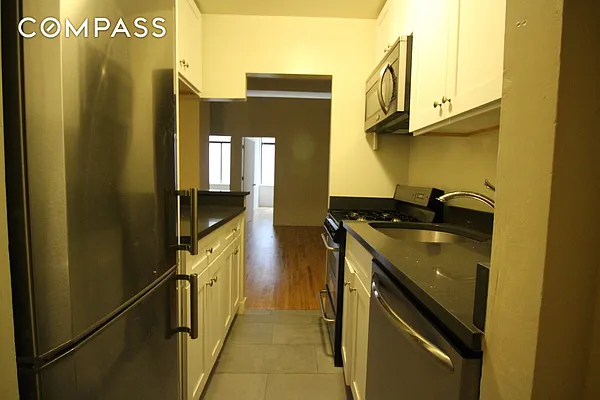 Rented by Compass | media 10