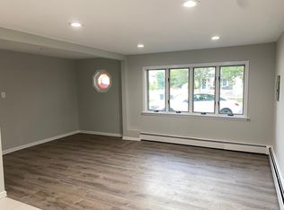 2198 Willoughby Ave FLOOR 1, Wantagh, NY 11793