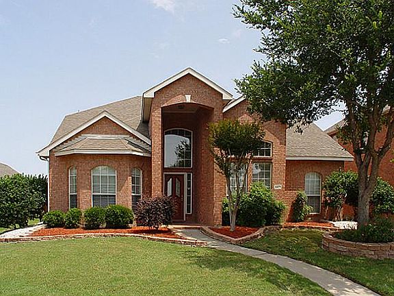 3rd image of 4421 Cranwood Dr