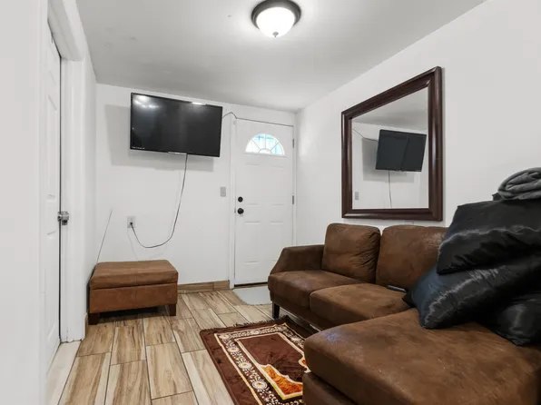 180 Mcadoo Avenue image 14 of 18