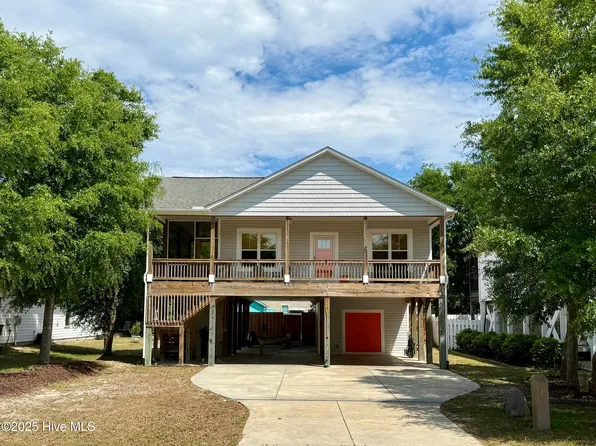 112 NW 20th Street, Oak Island, NC 28465
