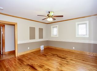 18244 Burnham Ave, Lansing, IL 60438