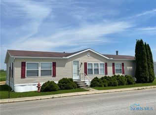 2055 Deer Ridge Dr, Findlay, OH 45840