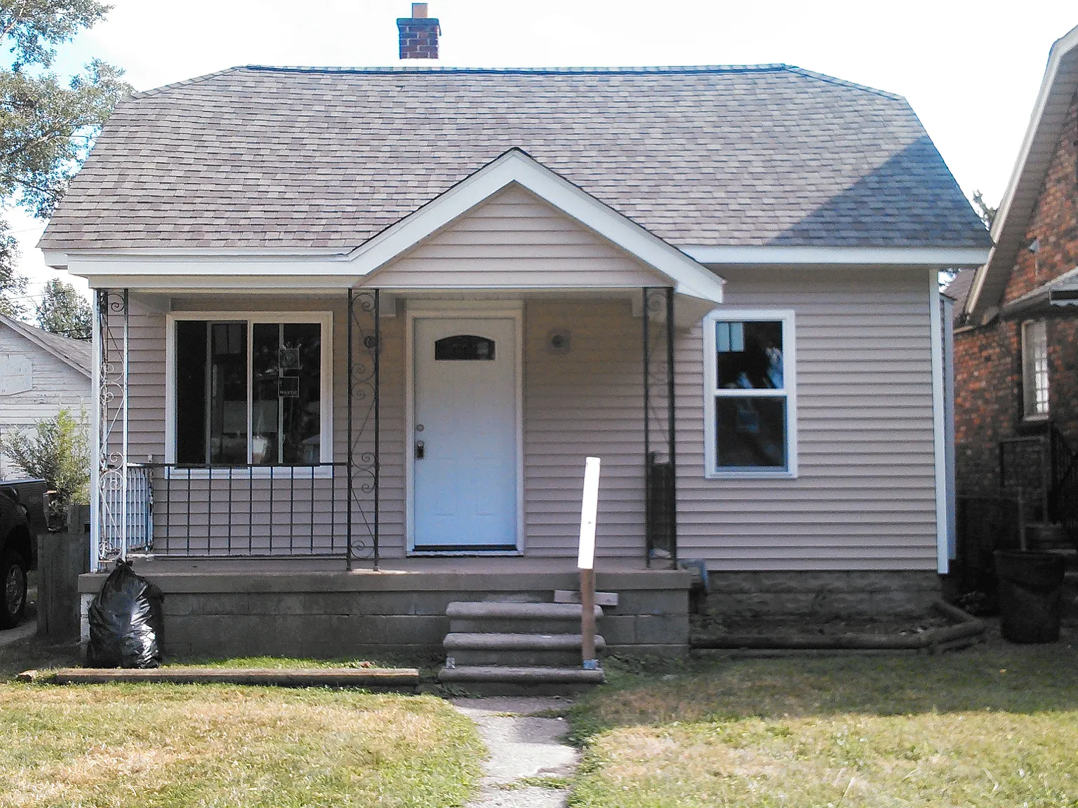 157 W Garfield Ave photo 1