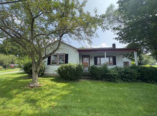 89 Old Carriage Rd, Northampton, PA 18067