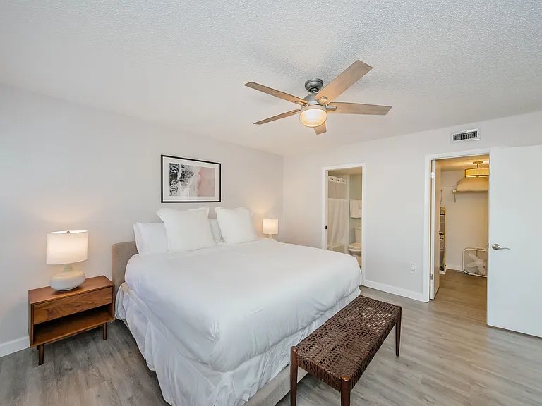 15 Glendale St #1B — Photo 25