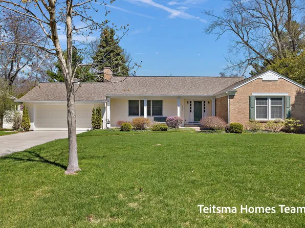 640 Plymouth Dr, Muskegon, MI 49445