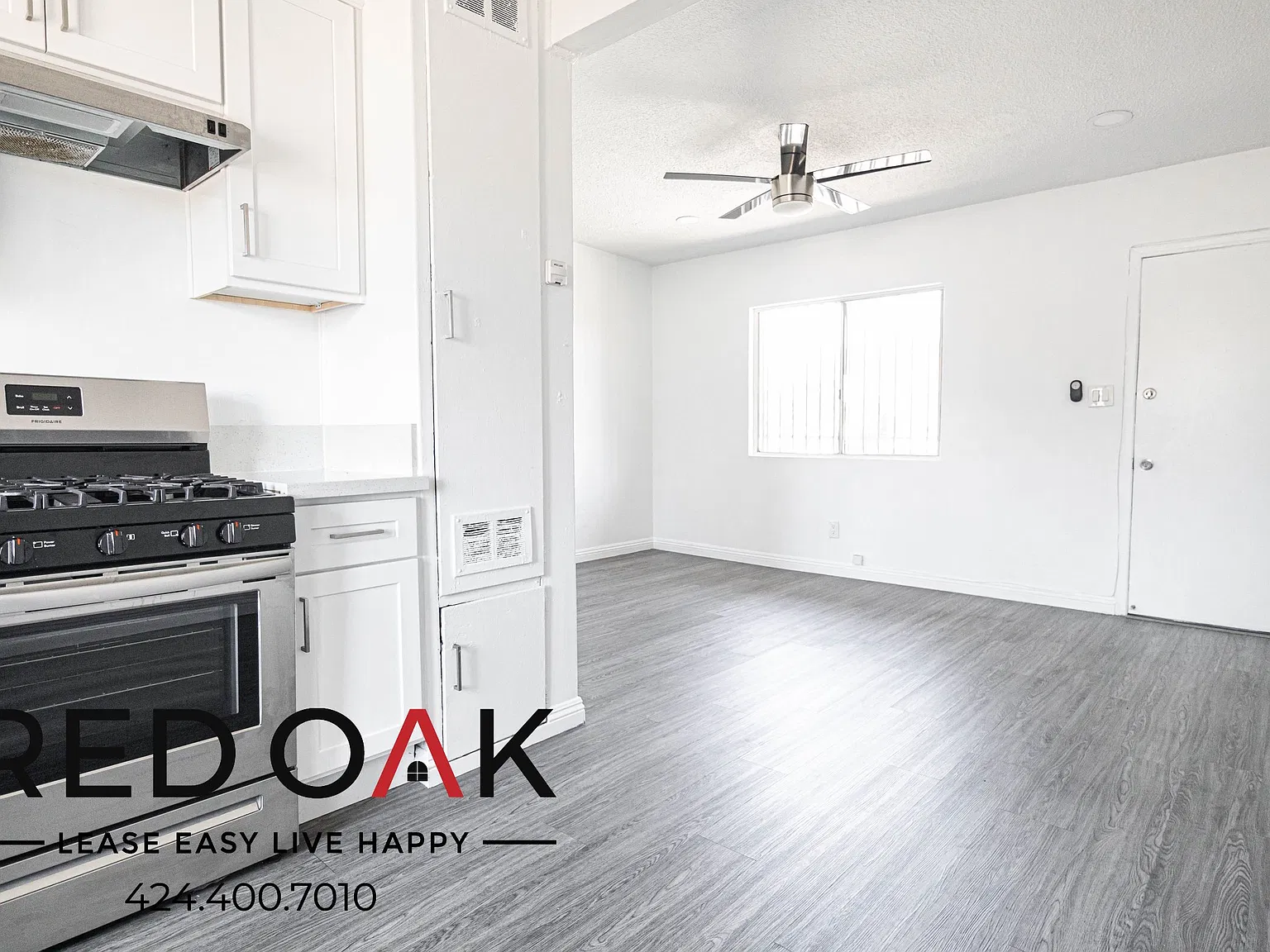 ~2 Weeks Free~ Cozy 2-Bed With Open Floor Plan And Parking Available In The Heart Of South Los An... — Photo 4