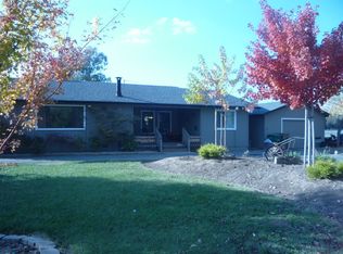 3525 E Forest Lake Rd, Acampo, CA 95220