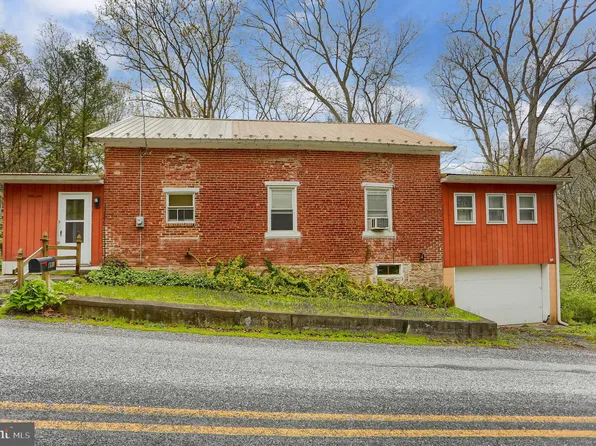 891 Lubolds School Rd, Lykens, PA 17048