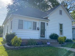 853 S 6th St, Clinton, IN 47842
