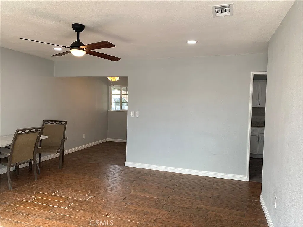 3 bed, 1400 sqft, $3,000 — Photo 4