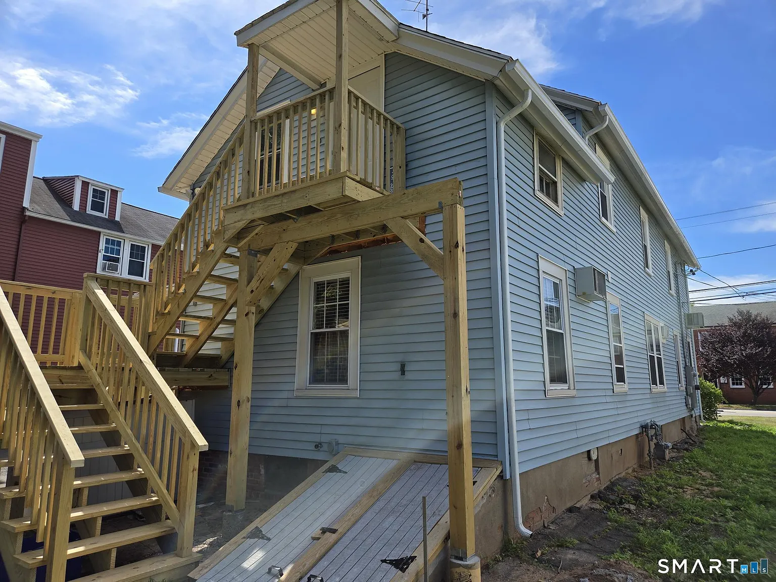 2 bed, 1.0 bath, 800 sqft, $1,800 — Photo 1