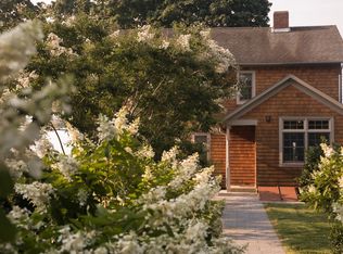 1216 Main Rd, Riverhead, NY 11901