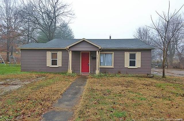 1st image of 405 Kies Ave