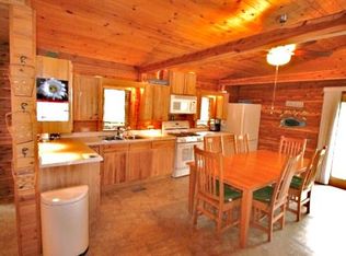 25 Windsor Dr, Mackinaw, IL 61755