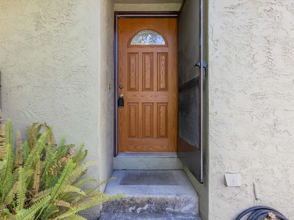 24303 Dover Ln, Hayward, CA 94541