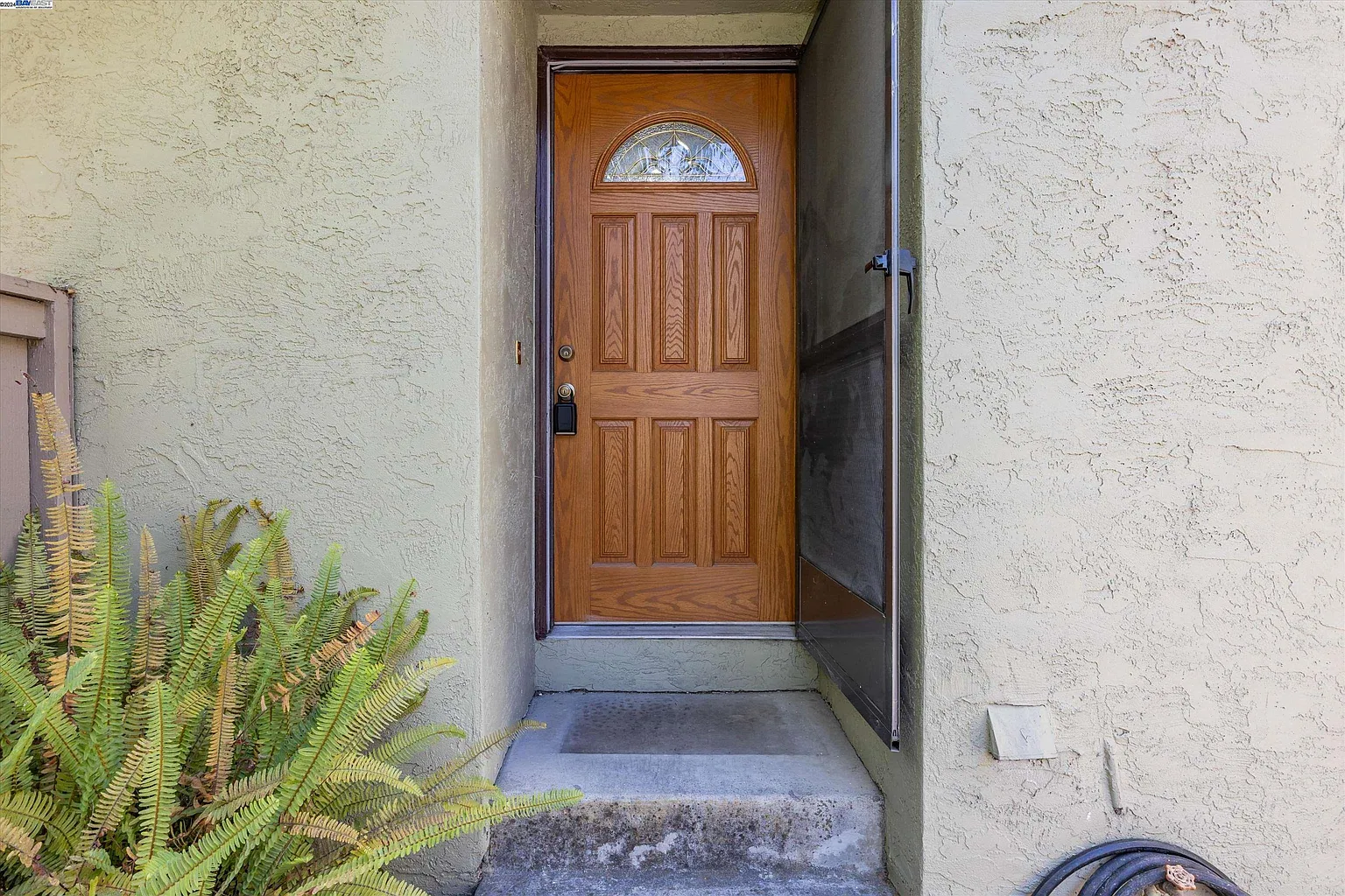 24303 Dover Ln photo 1