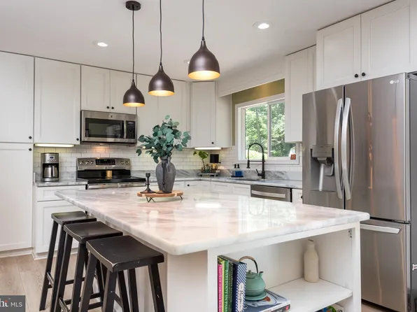 6444 Duhollow Rd, Warrenton, VA 20187