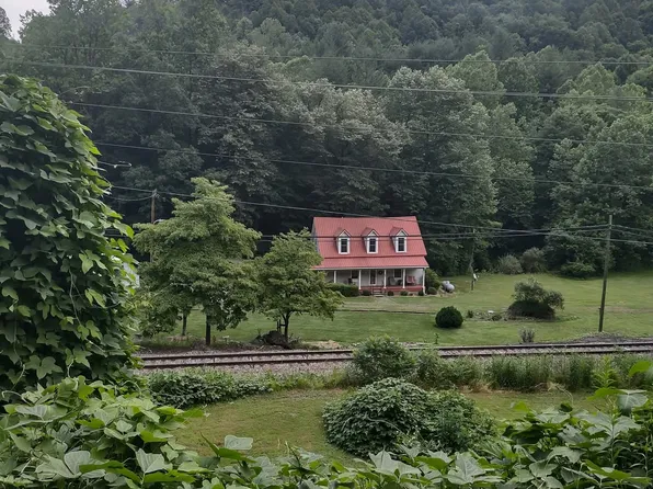 260 Willets Rd, Sylva, NC 28779