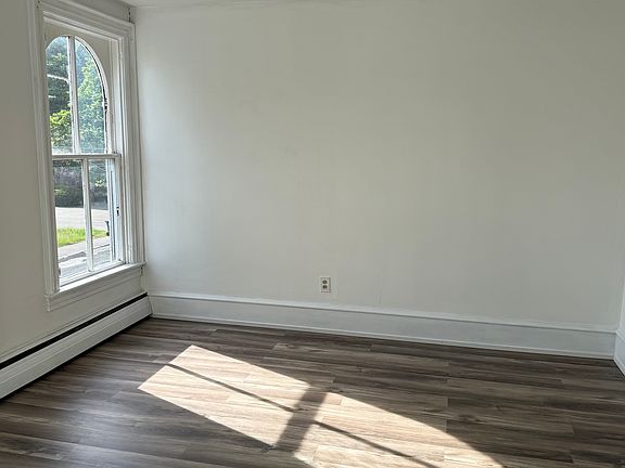 5th image of 121A South St #3