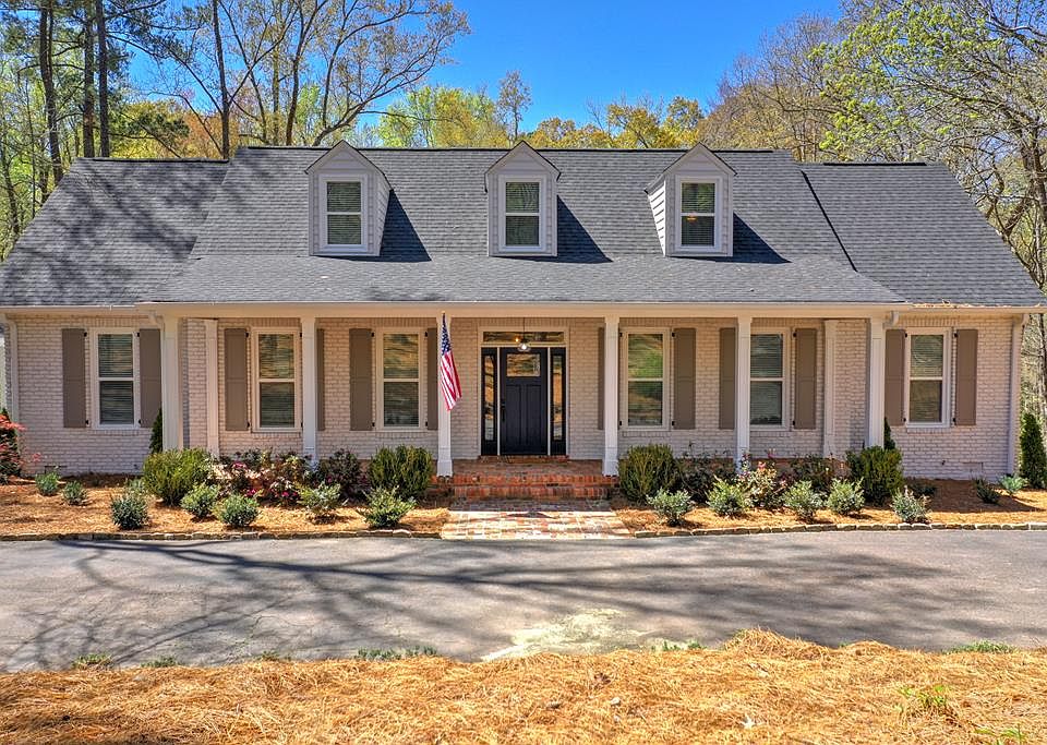 1st image of 680 Deerwood Way