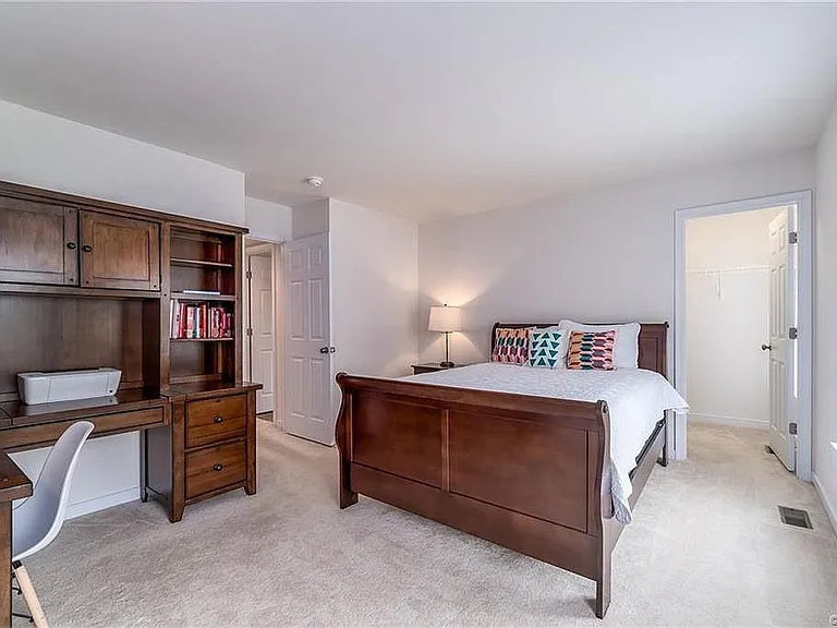 4007 Island Park Ct — Photo 30