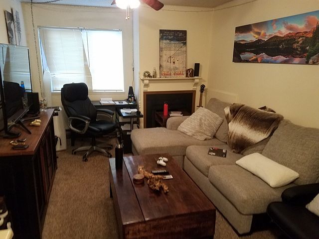 1135 Pennsylvania, Apt. #10 - living room