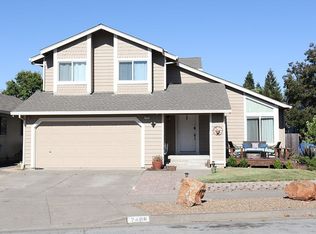 2408 Pinercrest Dr, Santa Rosa, CA 95403