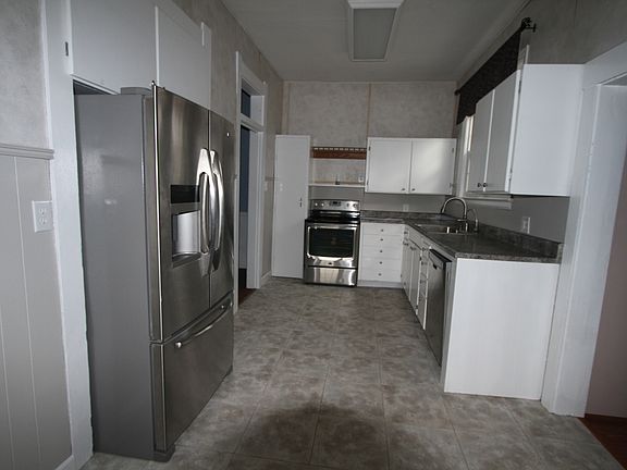 4th image of 1311 Grant St
