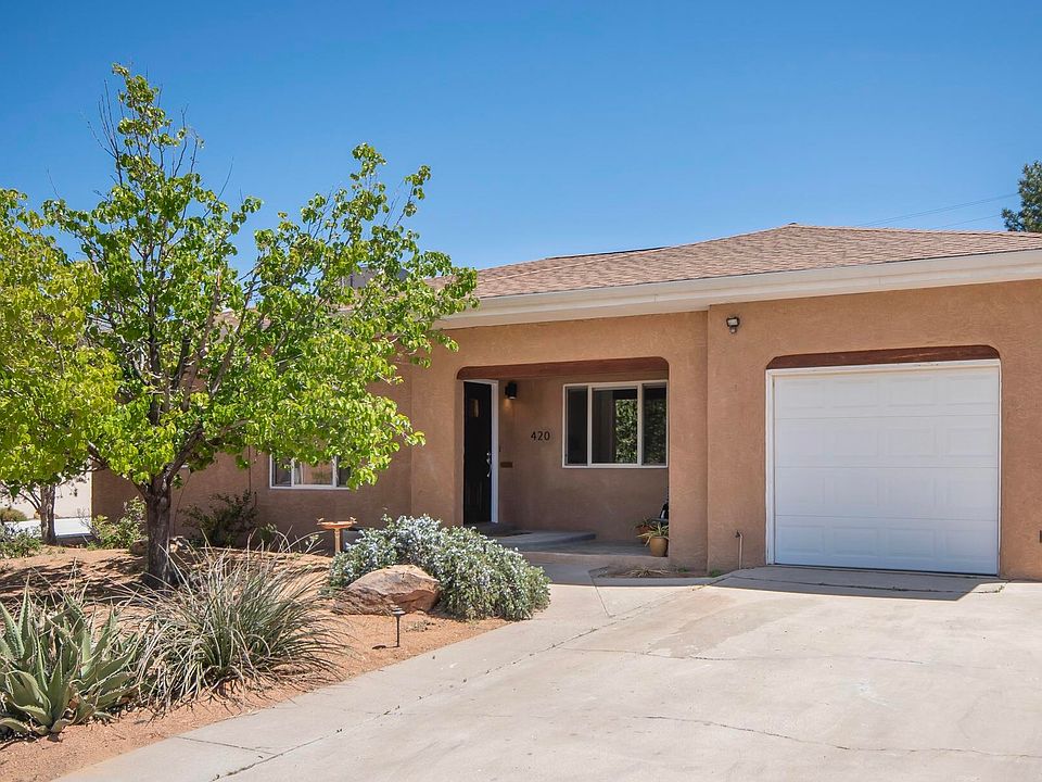 1st image of 420 Fontana Pl NE
