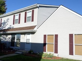 28442 Raleigh Crescent Dr, Chesterfield, MI 48051