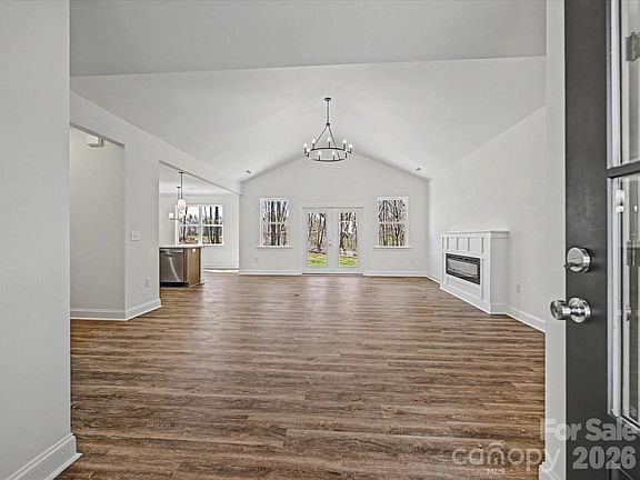 3rd image of 3003 Buffet Ln