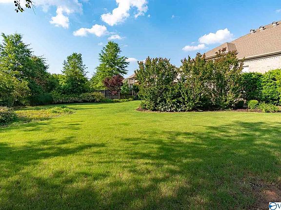 5th image of 350 Weatherford Dr NW