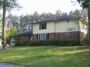 110 Fairway Cir, Athens, GA 30607