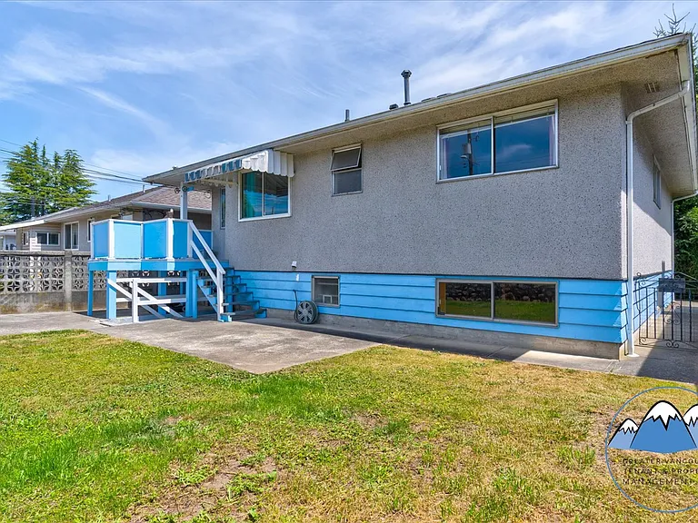 6589 Elliott St — Photo 20