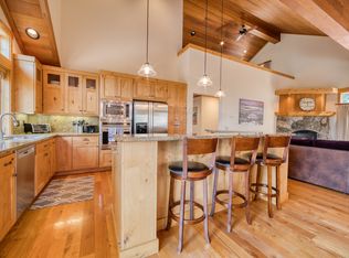 12281 Muhlebach Way, Truckee, CA 96161