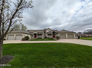 22745 River Chase Ln, Defiance, OH 43512