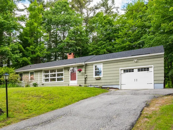 78 Squires Lane, New London, NH 03257