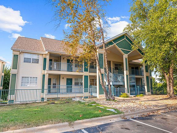 3rd image of 530 Spring Creek Road Apt 12 BLDG 5