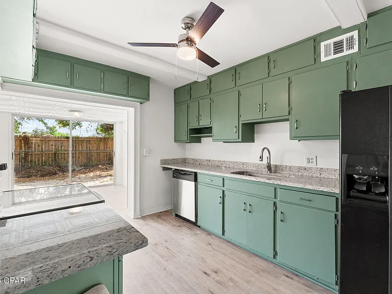 708 Cactus Ave — Photo 14