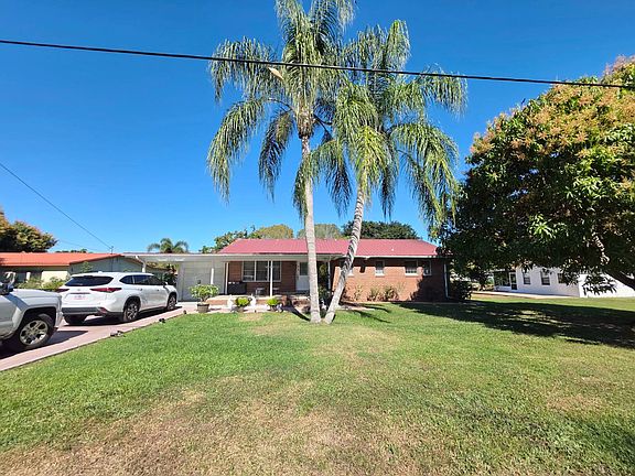 3rd image of 3033 SE 29th Ln