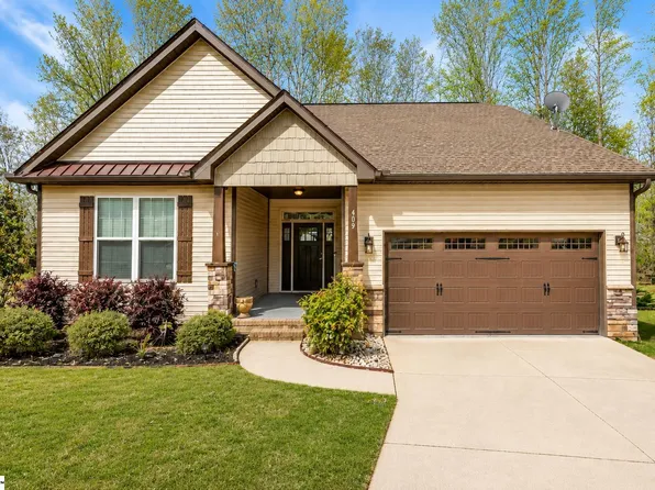 409 Trillium Creek Ct, Travelers Rest, SC 29690