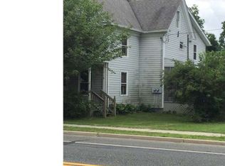 312 Chestnut St, Elmer, NJ 08318