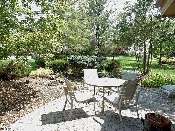 2nd image of 10 Sarazen Ct #10