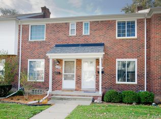 23206 Edsel Ford Ct, Saint Clair Shores, MI