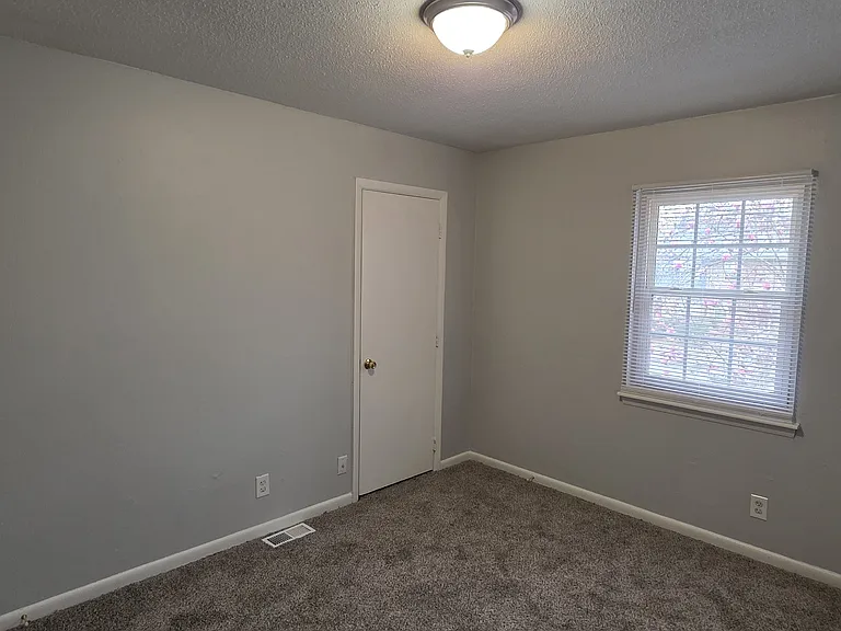 1923 Vantage Point Pl #A — Photo 14