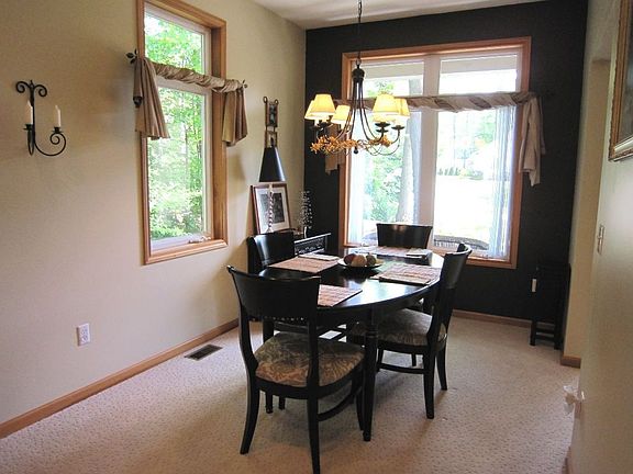 Dining room, new carpet